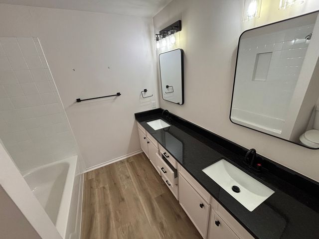 10530 Stone Canyon Road 208, Dallas, TX 75230