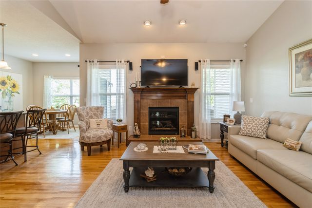 1921 Bristol Street, Norwalk, IA 50211