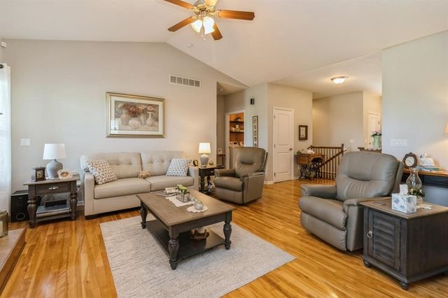 1921 Bristol Street, Norwalk, IA 50211