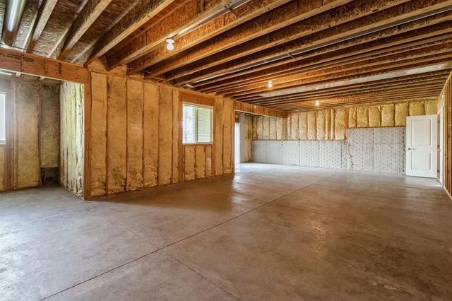 1921 Bristol Street, Norwalk, IA 50211