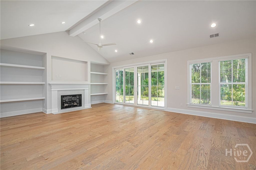 Image 8 of property listing at 120 Grand Harbor Circle, Savannah, GA 31411