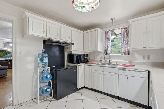 1433 DE LEON STREET, Clearwater, FL 33756
