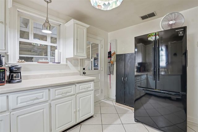 1433 DE LEON STREET, Clearwater, FL 33756