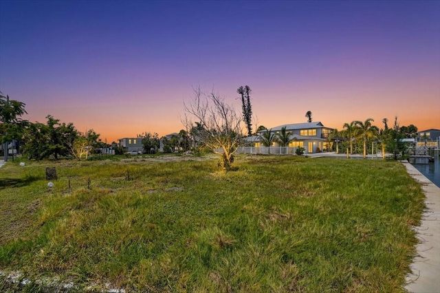 180 MOCKINGBIRD LANE, Englewood, FL 34223