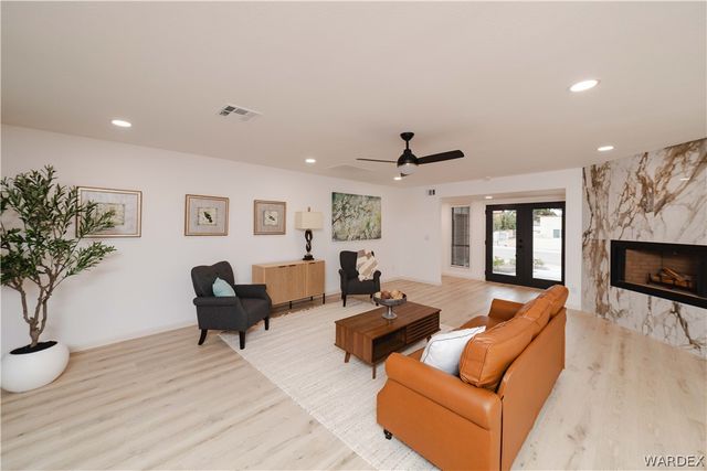 390 Greenway Drive, Kingman, AZ 86401