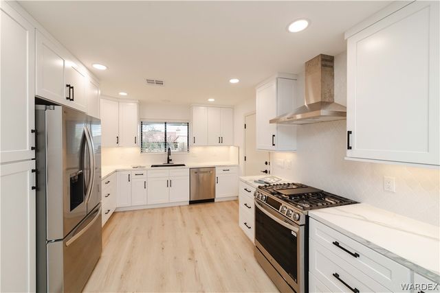 390 Greenway Drive, Kingman, AZ 86401