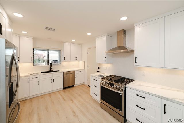 390 Greenway Drive, Kingman, AZ 86401