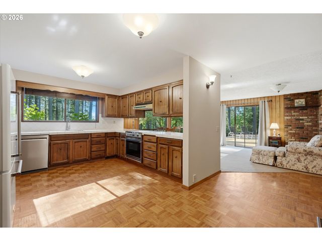 22685 Sw MOUNTAIN CREEK Rd, Sherwood, OR 97140