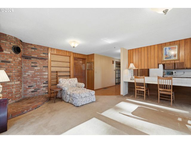 22685 Sw MOUNTAIN CREEK Rd, Sherwood, OR 97140