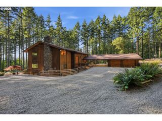 22685 Sw MOUNTAIN CREEK Rd, Sherwood, OR 97140