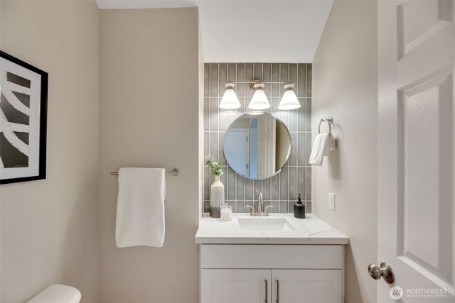 2991 S 296th Street, Federal Way, WA 98003