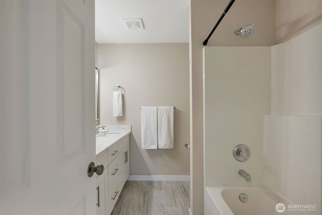 2991 S 296th Street, Federal Way, WA 98003