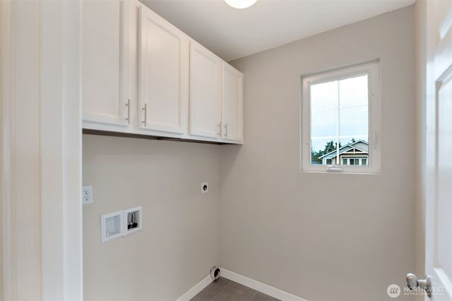 2991 S 296th Street, Federal Way, WA 98003