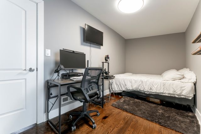 501 S 9th Avenue, Maywood, IL 60153