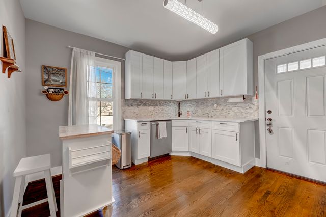 501 S 9th Avenue, Maywood, IL 60153