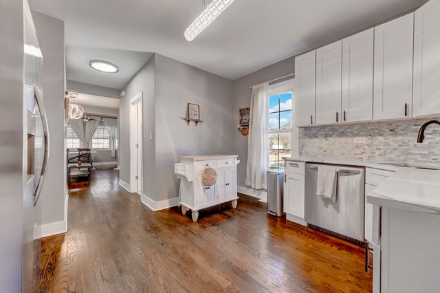 501 S 9th Avenue, Maywood, IL 60153