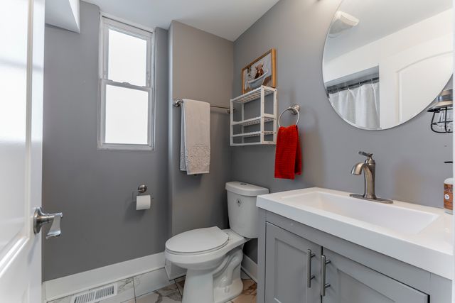 501 S 9th Avenue, Maywood, IL 60153