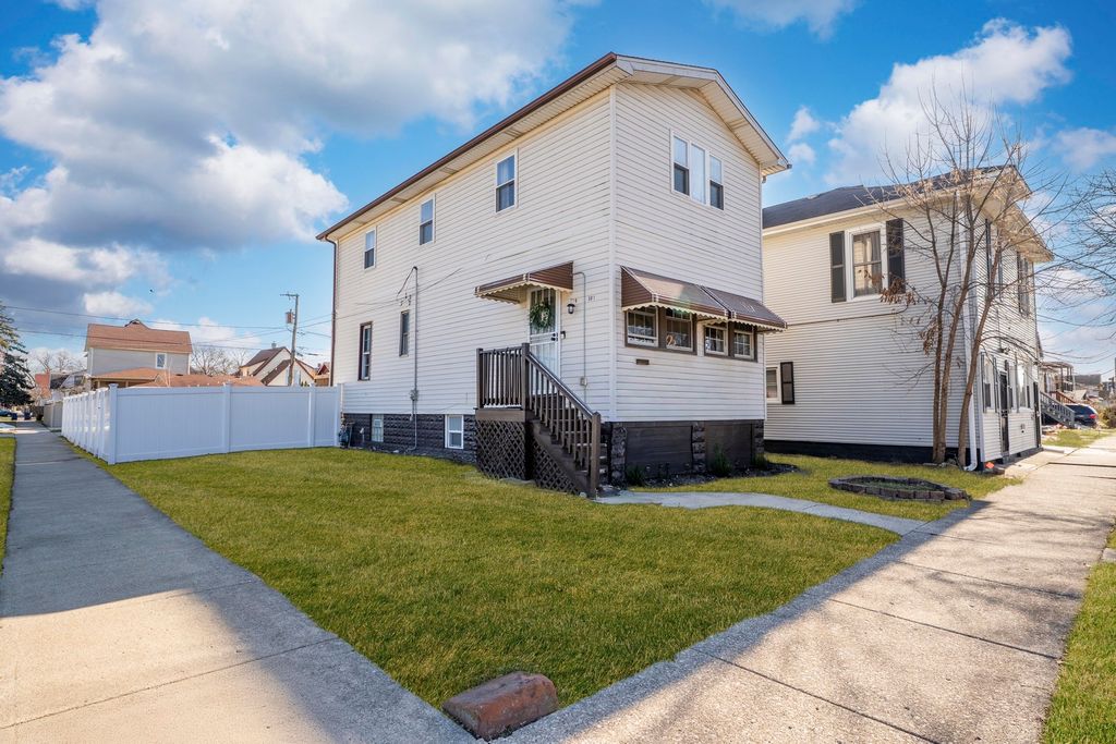 501 S 9th Avenue, Maywood, IL 60153