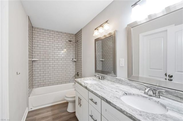 112 Lavergne LN, Virginia Beach, VA 23454