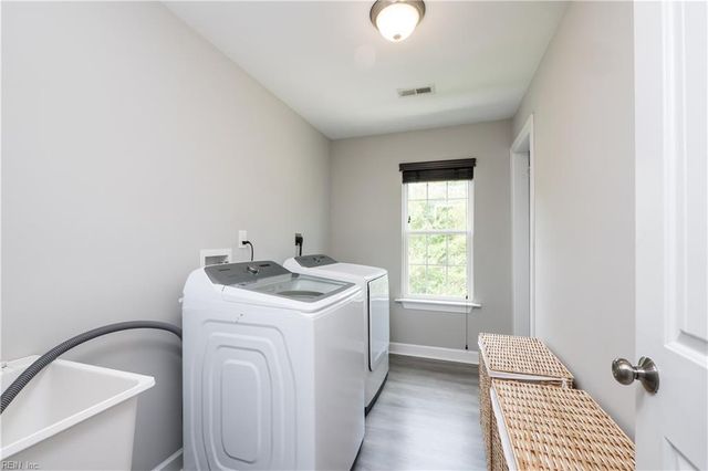 112 Lavergne LN, Virginia Beach, VA 23454