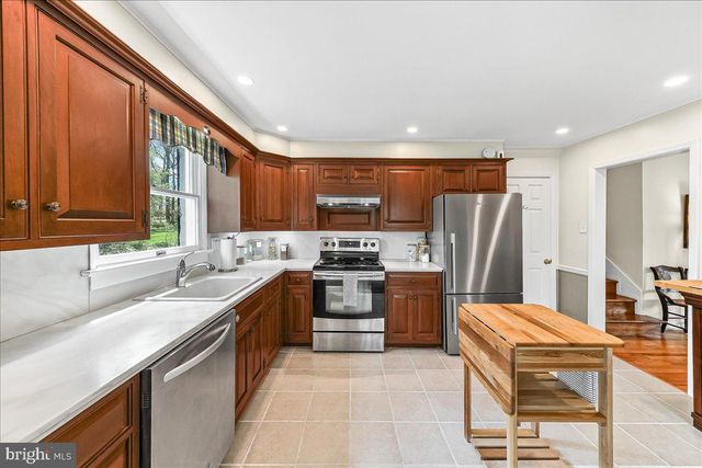1154 SYLVAN RD, West Chester, PA 19382