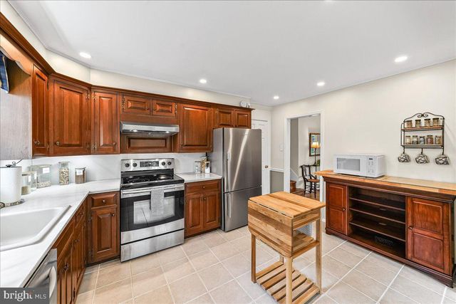 1154 SYLVAN RD, West Chester, PA 19382
