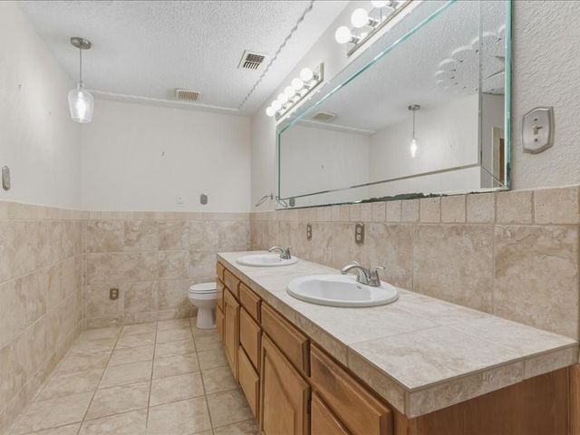 3604 Conveyor Drive, Burleson, TX 76028