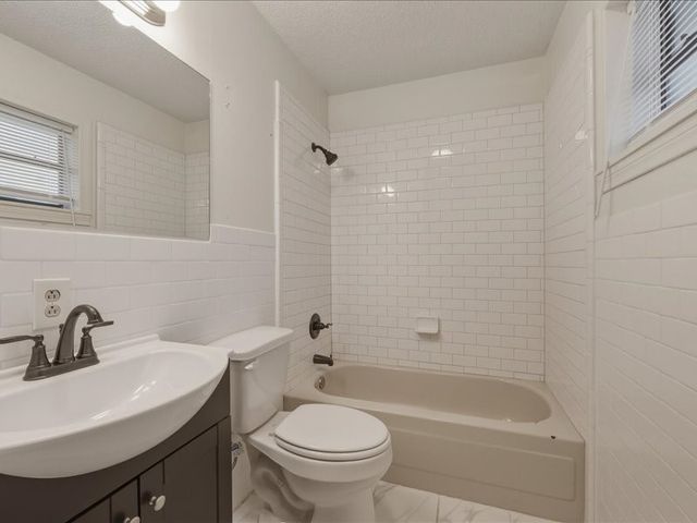 3604 Conveyor Drive, Burleson, TX 76028