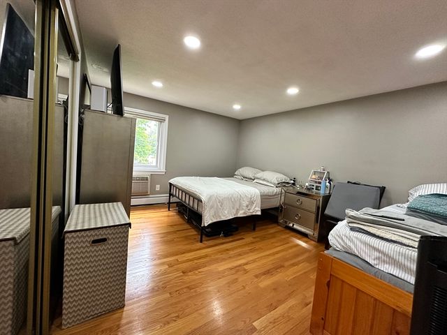 5 Hallmark Gardens 6, Burlington, MA 01803
