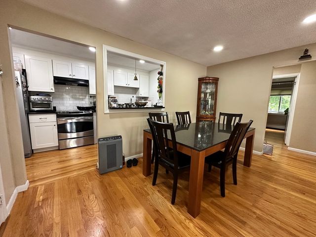 5 Hallmark Gardens 6, Burlington, MA 01803