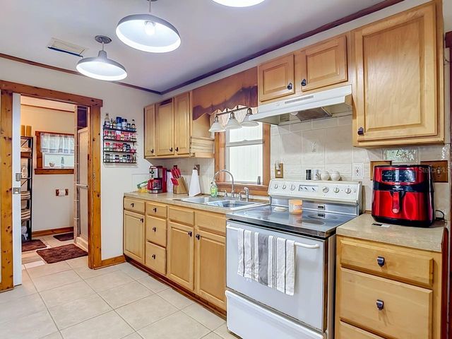 11705 MARY LOU DRIVE, Hudson, FL 34669