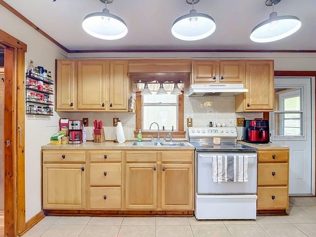 11705 MARY LOU DRIVE, Hudson, FL 34669