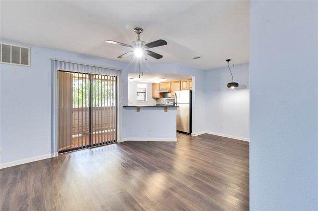 2500 Burleson RD 703, Austin, TX 78741