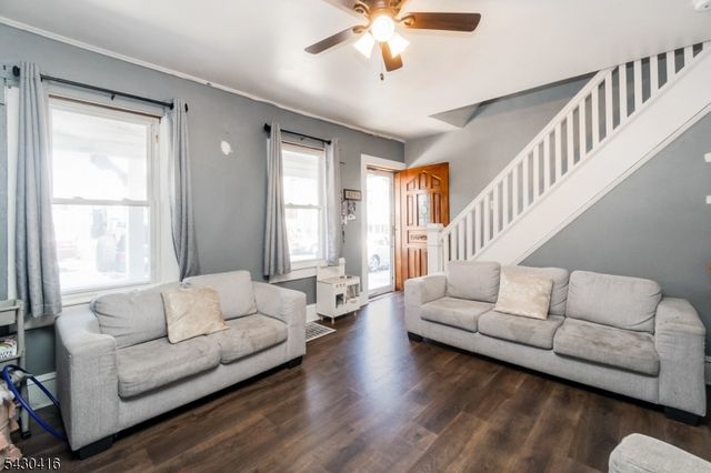 62 Lewis St, Phillipsburg Town, NJ 08865