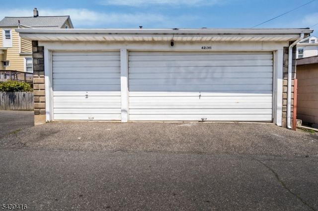 62 Lewis St, Phillipsburg Town, NJ 08865
