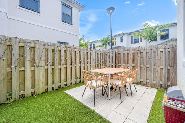 1622 SW 28TH Court, Fort Lauderdale, FL 33315