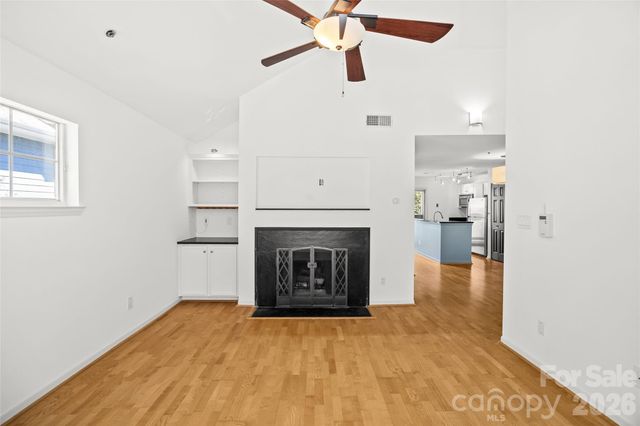 501 Olmsted Park Place E, Charlotte, NC 28203