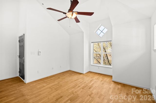 501 Olmsted Park Place E, Charlotte, NC 28203