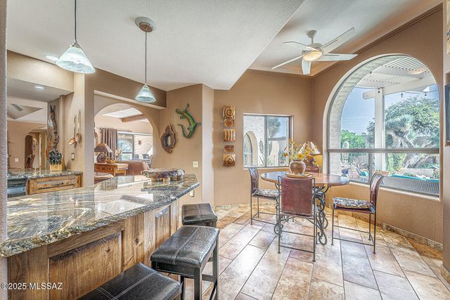 1118 W Circulo Del Sur, Green Valley, AZ 85614