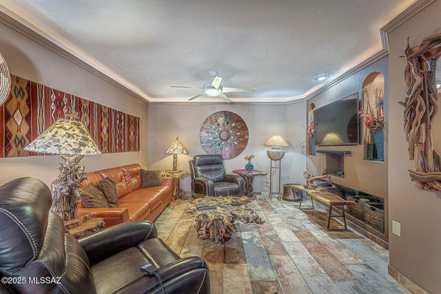 1118 W Circulo Del Sur, Green Valley, AZ 85614