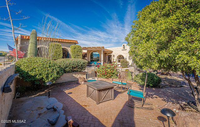 1118 W Circulo Del Sur, Green Valley, AZ 85614