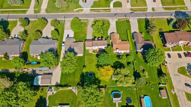 51613 Sass Road, Chesterfield, MI 48047