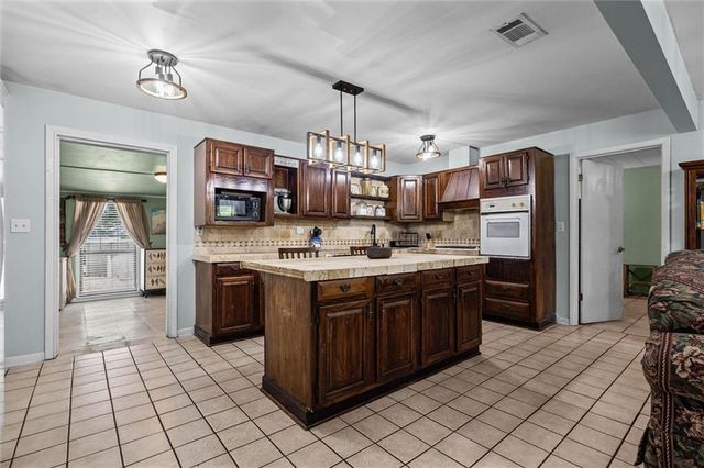 112 Fairlane Drive, Satsuma, AL 36572