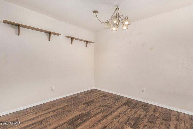 3325 E CARMEL Avenue, Mesa, AZ 85204