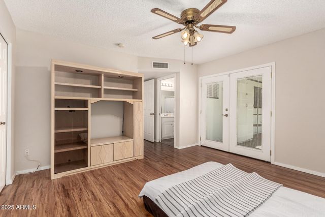 3325 E CARMEL Avenue, Mesa, AZ 85204