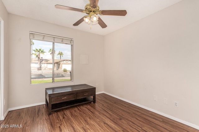 3325 E CARMEL Avenue, Mesa, AZ 85204