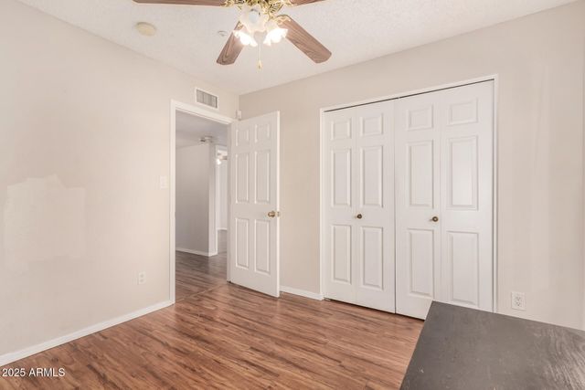 3325 E CARMEL Avenue, Mesa, AZ 85204