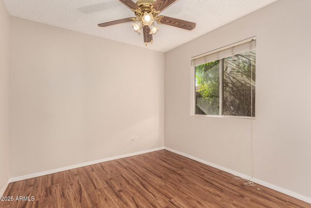 3325 E CARMEL Avenue, Mesa, AZ 85204