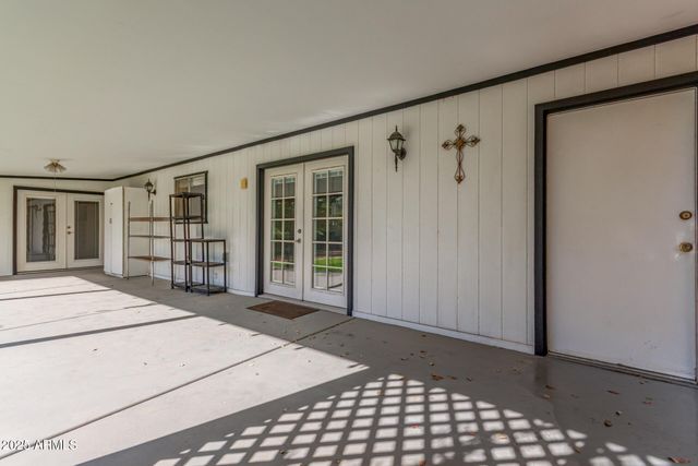 3325 E CARMEL Avenue, Mesa, AZ 85204