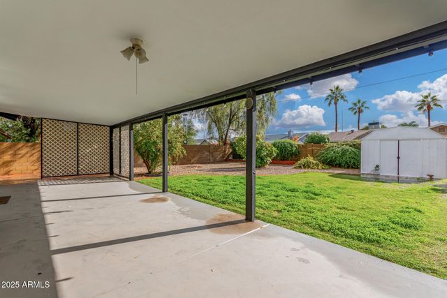 3325 E CARMEL Avenue, Mesa, AZ 85204